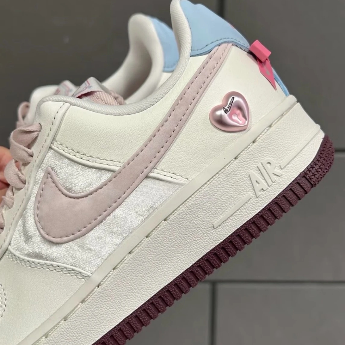 Nike Air Force 1 Low – Valentine’s Day 2026 - Image 8