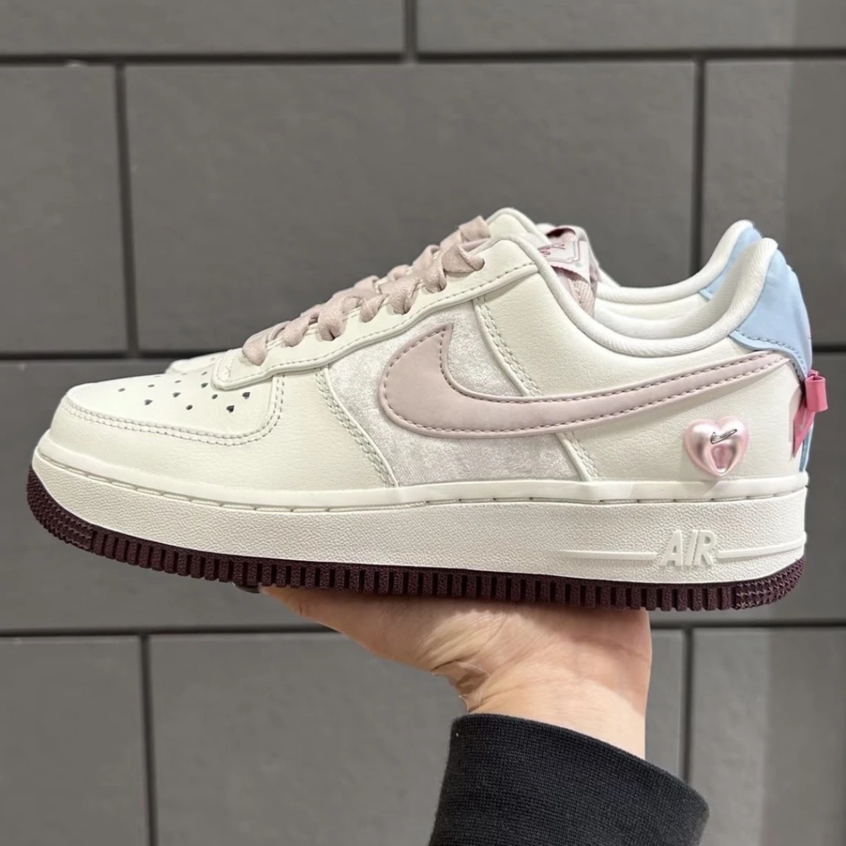 Nike Air Force 1 Low – Valentine’s Day 2026 - Image 5